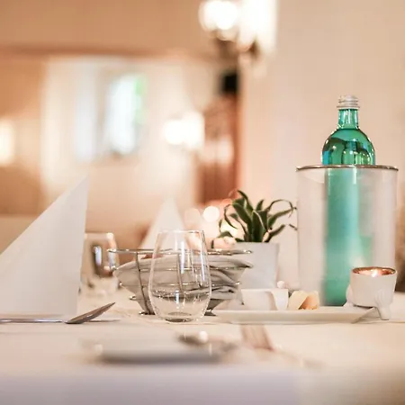 Schloss Breitenfeld Hotel&tagung