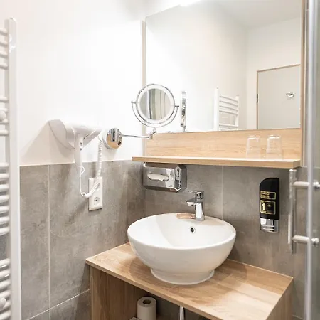 Schloss Breitenfeld Hotel&tagung 4* Leipzig