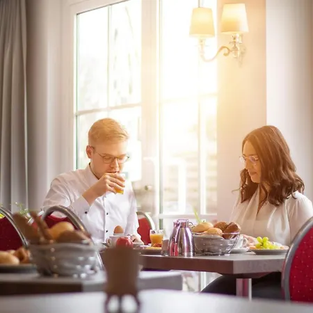 Schloss Breitenfeld & Tagung 4* Leipzig