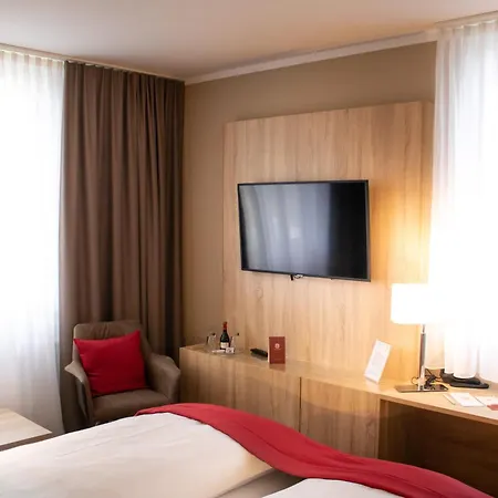 Hotel Bernstein Schloss Breitenfeld 4*