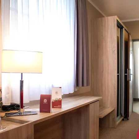 Schloss Breitenfeld & Tagung 4*