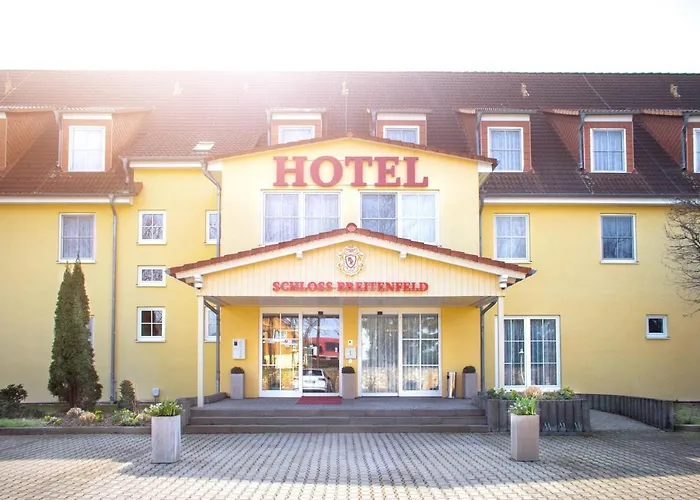 Schloss Breitenfeld & Tagung Hotel 4*