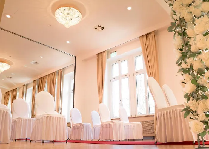 Hotel Schloss Breitenfeld & Tagung 4*