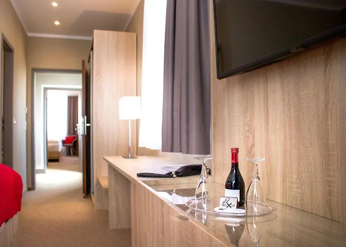 Schloss Breitenfeld & Tagung Hotel 4*