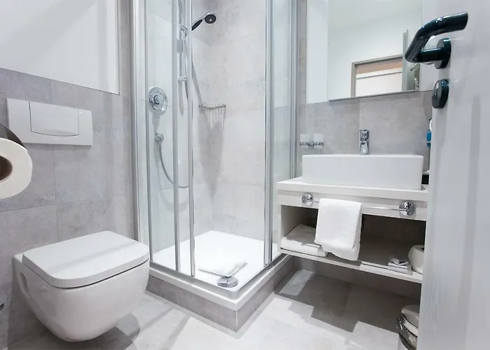 Schloss Breitenfeld & Tagung 4*